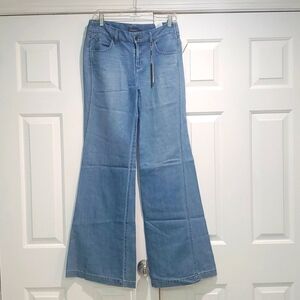 Level 99 Soft Flare Jeans NWT